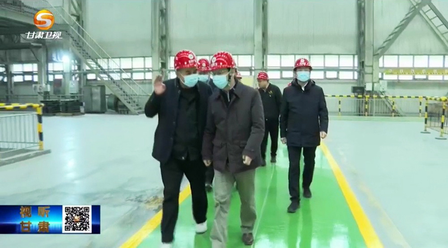 4-2023年2月，省委常委、省紀委書記、省監(jiān)委主任王賦蒞臨金徽股份調(diào)研指導。.jpg
